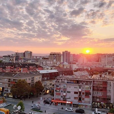 Spacious Downtown Apartment With A City View Pristina Eksteriør bilde