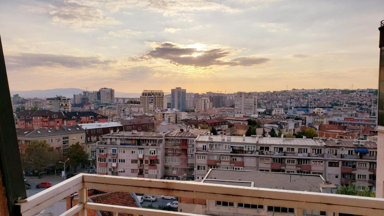 Spacious Downtown Apartment With A City View Pristina Eksteriør bilde